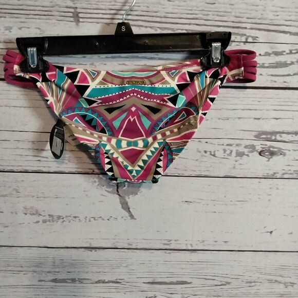 New Without tags. "Body Glove" woman's bikini bottoms - Picture 4 of 12